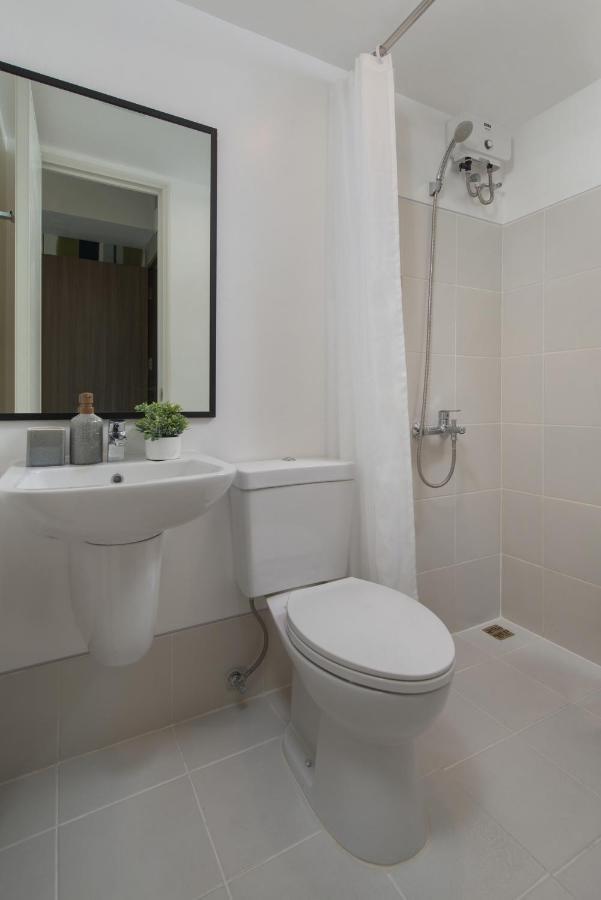 The Suites At Torre Lorenzo Malate - Managed By The Ascott Limited Манила Екстериор снимка