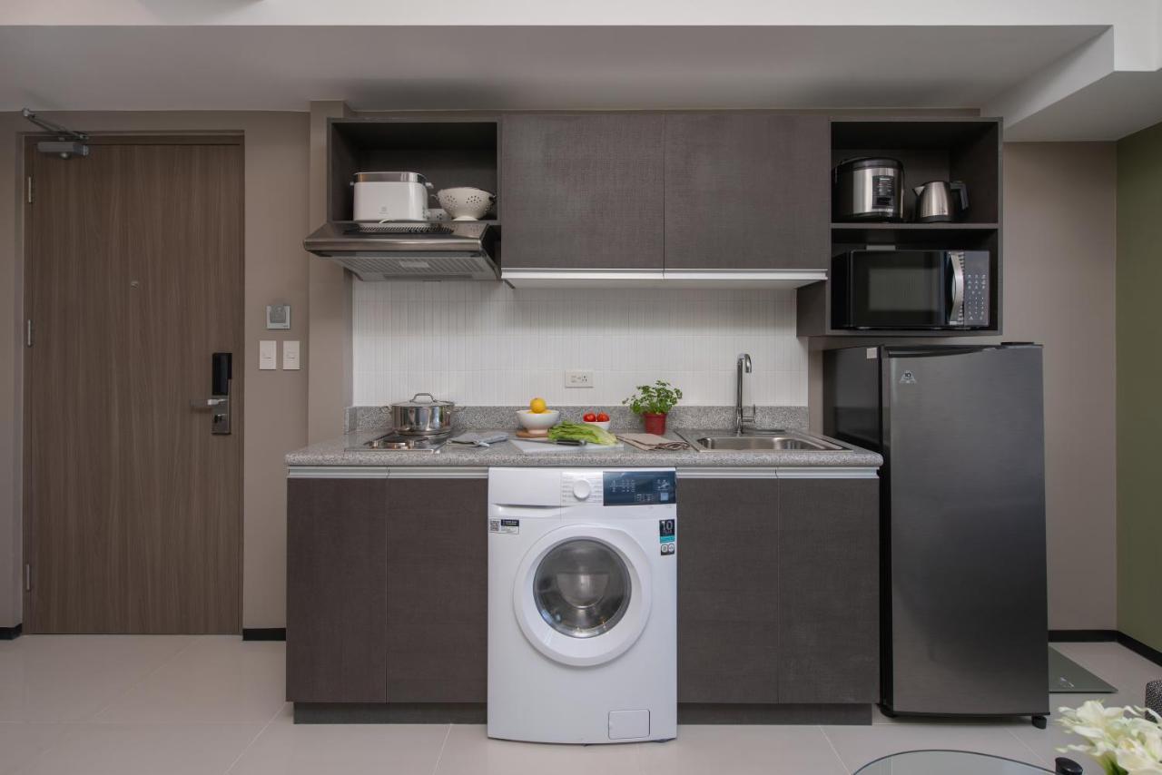 The Suites At Torre Lorenzo Malate - Managed By The Ascott Limited Манила Екстериор снимка